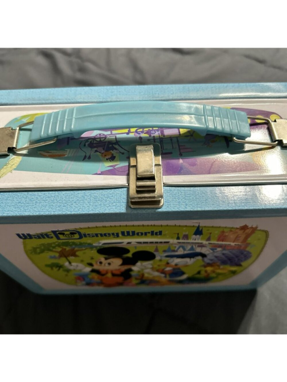 Walt Disney World D23 Collectible Tin & 50th Anniversary Pins Set Multicolor Pre - Picture 4 of 8